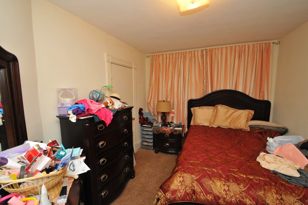 109 Grover Street Springfield, MA 01104 - Photo 8 of 16