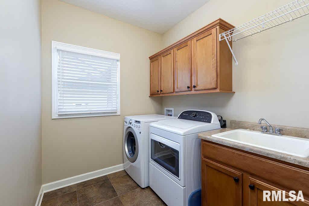 5674 Judge Road Bettendorf, IA 52722 - Photo 14 of 22 Gallery Image 14