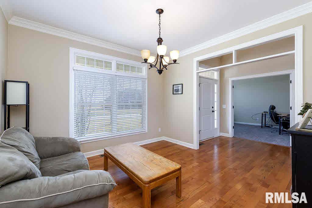 5674 Judge Road Bettendorf, IA 52722 - Photo 3 of 22 Gallery Image 3