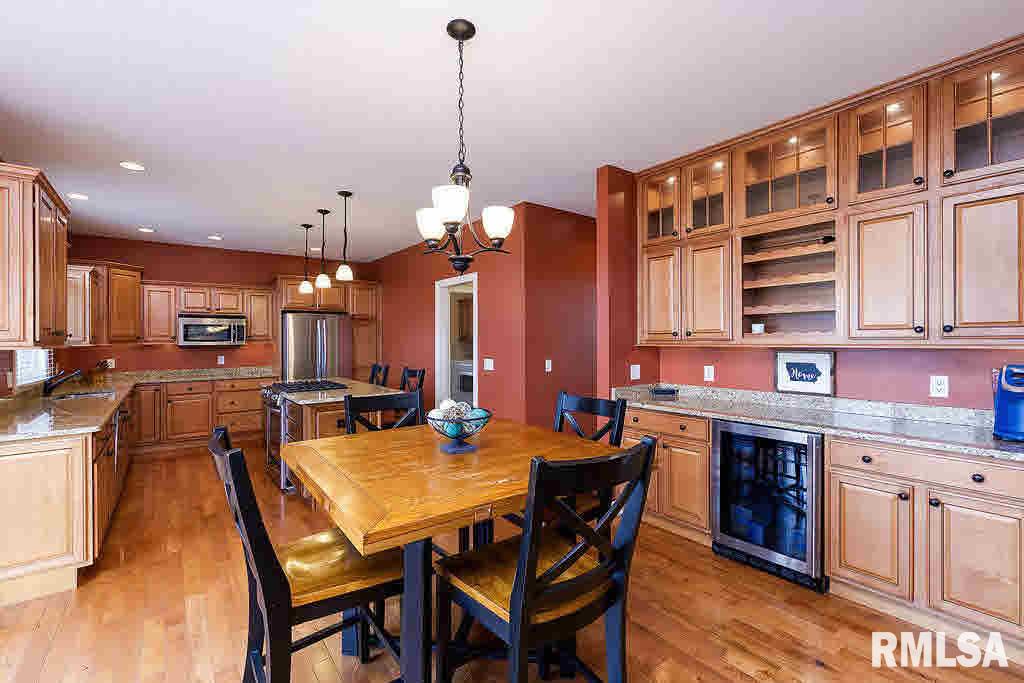 5674 Judge Road Bettendorf, IA 52722 - Photo 8 of 22 Gallery Image 8