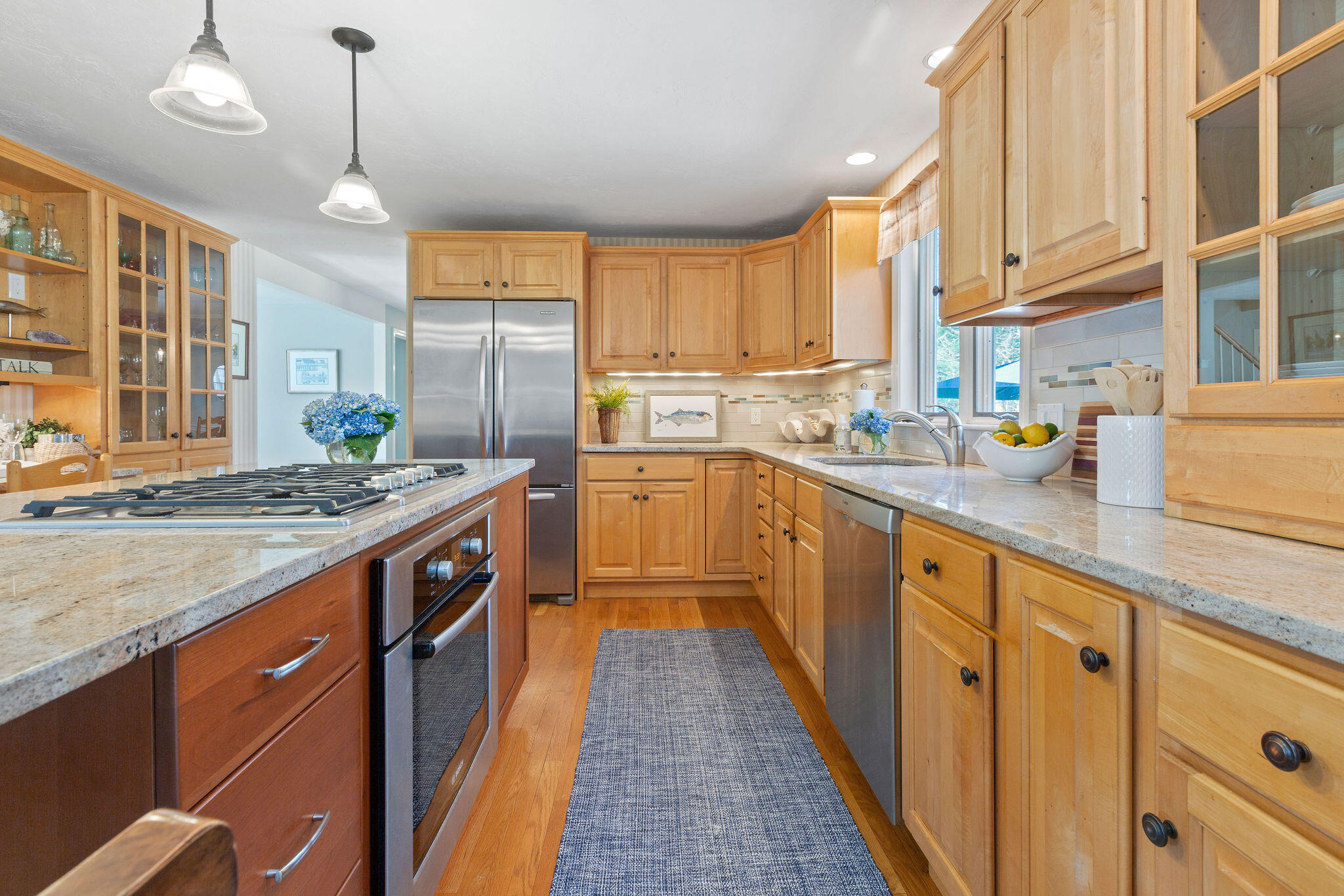 89 Screecham Way Cotuit, MA 02635 - Photo 12 of 50 89ScreechamWay-22-p