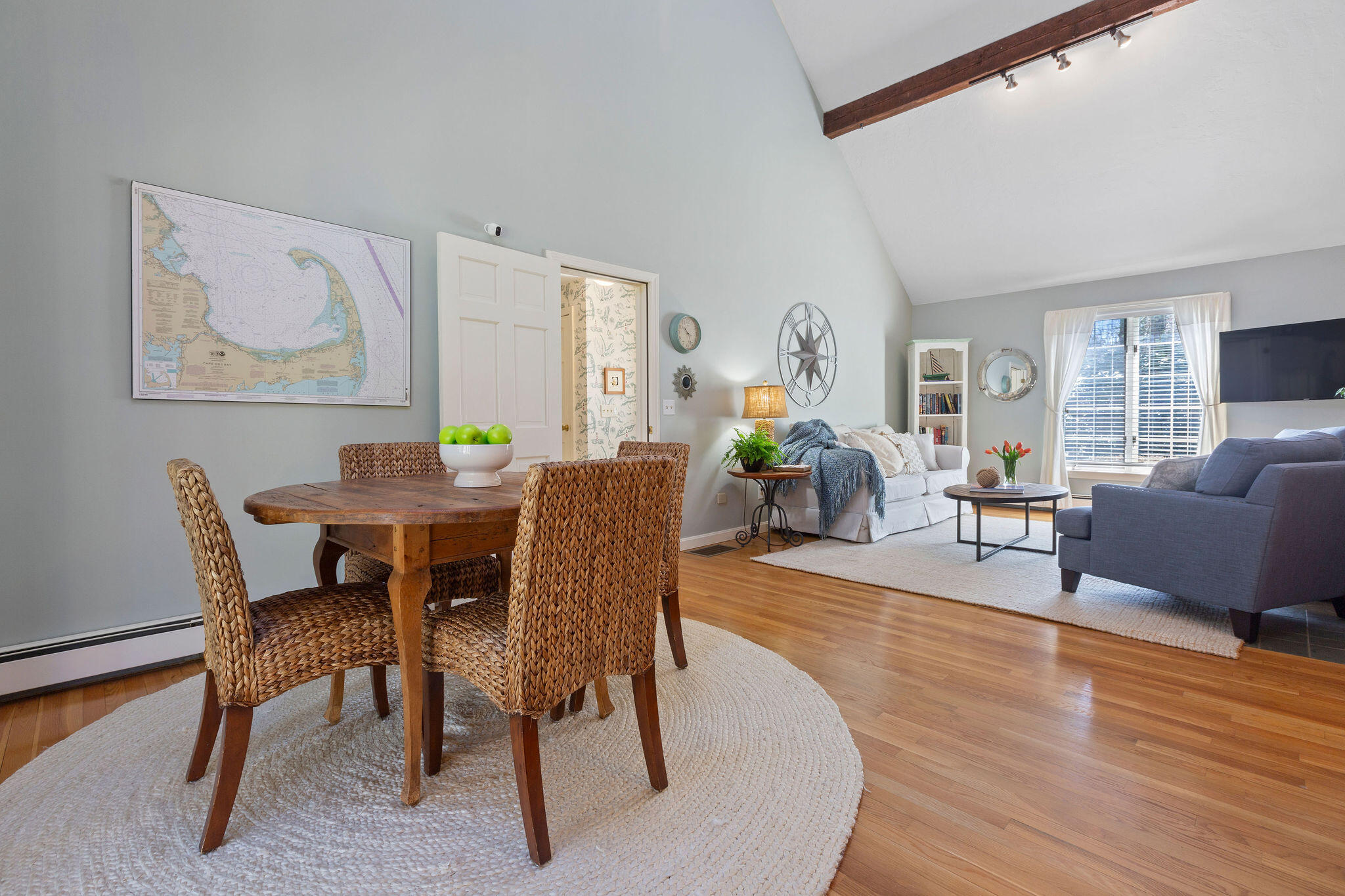 89 Screecham Way Cotuit, MA 02635 - Photo 15 of 50 89ScreechamWay-24-p