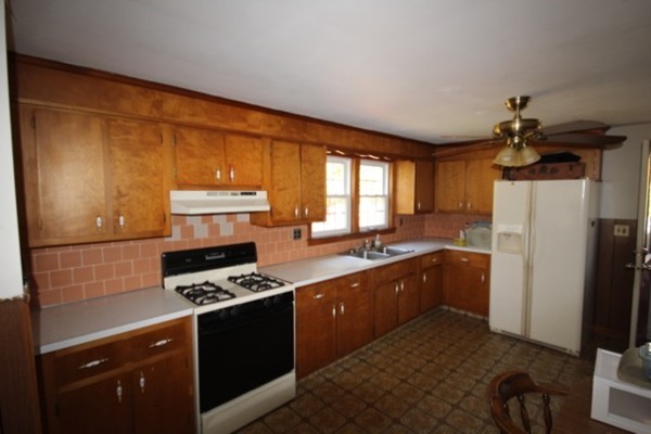 1276 Susan Road Dighton, MA 02764 - Photo 3 of 30 Gallery Image 3