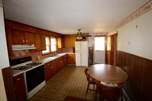 1276 Susan Road Dighton, MA 02764 - Photo 5 of 30 Gallery Image 5