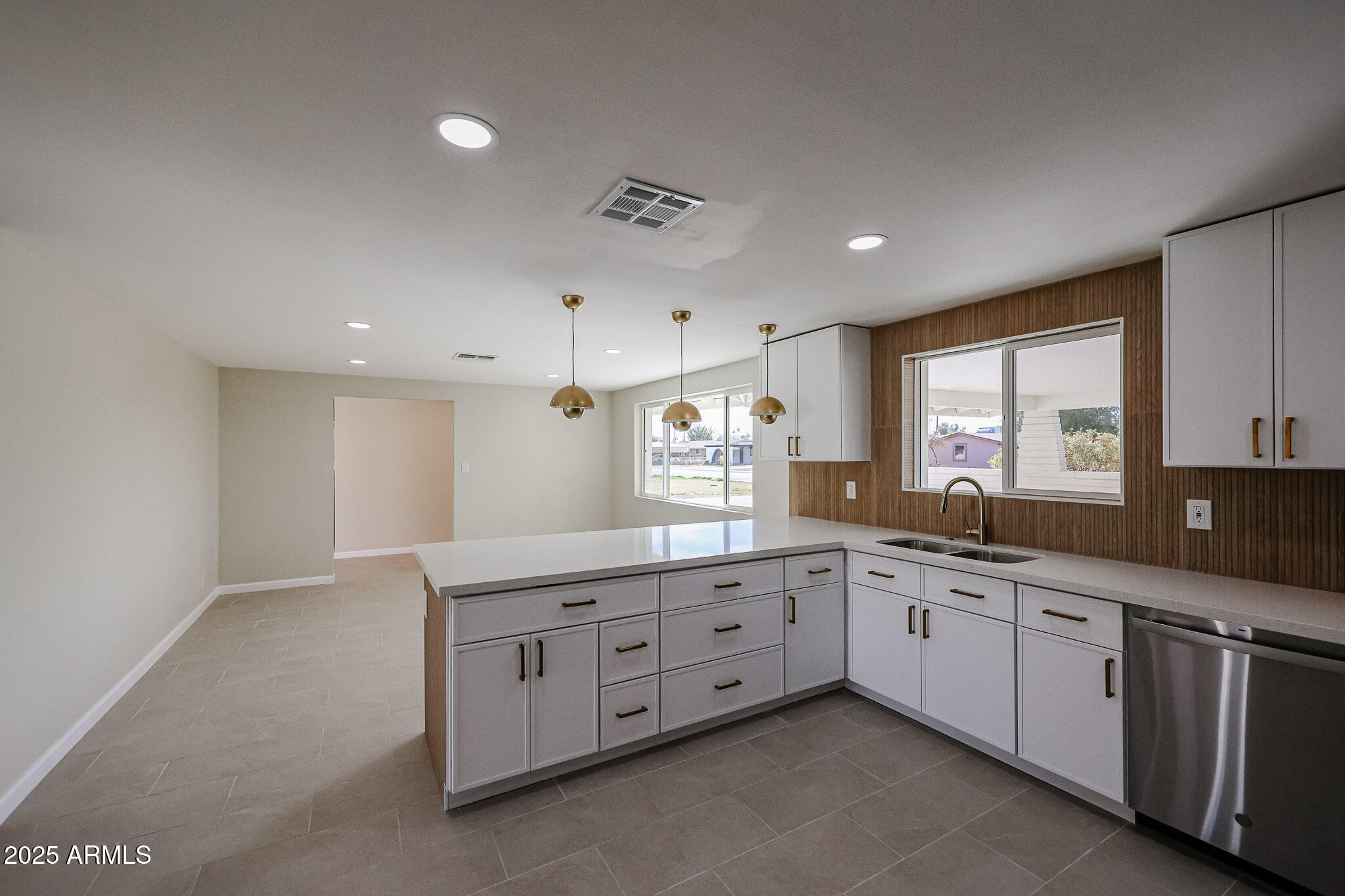 3716 West Griswold Road Phoenix, AZ 85051 - Photo 17 of 56 B (7)