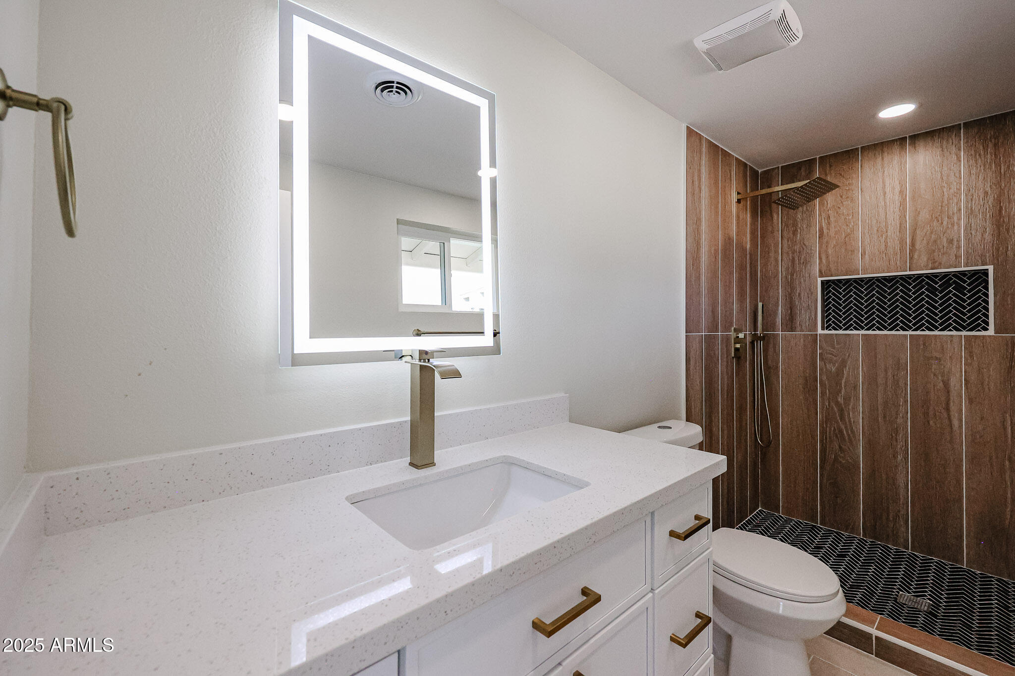 3716 West Griswold Road Phoenix, AZ 85051 - Photo 33 of 56 B (23)