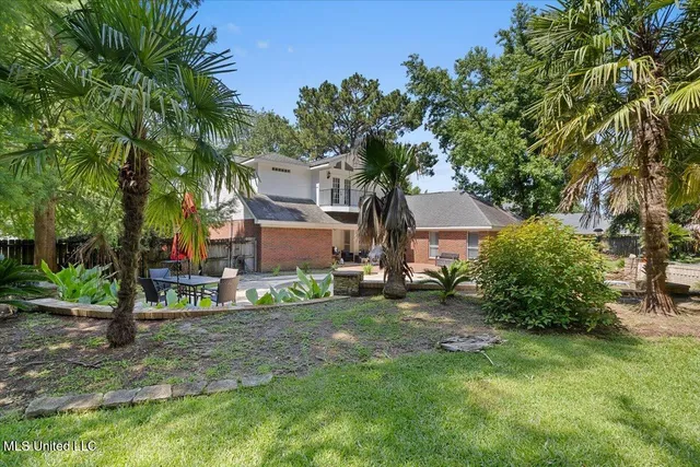 $339,900 | 14 Summer Pl Circle, Hattiesburg, MS 39402