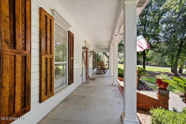 $339,900 | 14 Summer Pl Circle, Hattiesburg, MS 39402