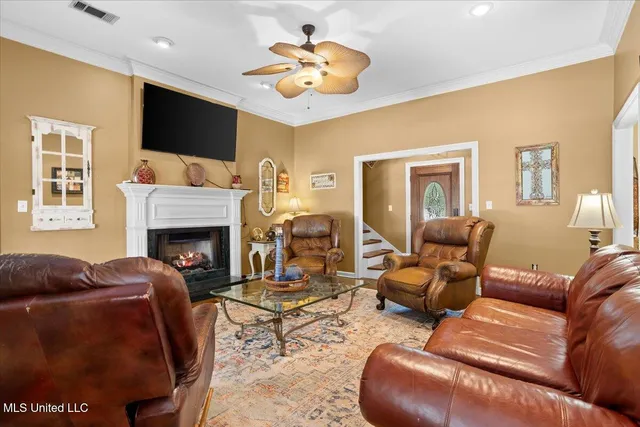 $339,900 | 14 Summer Pl Circle, Hattiesburg, MS 39402