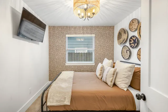 $7,700 | 9619 Chatfield Street, Houston, TX 77025