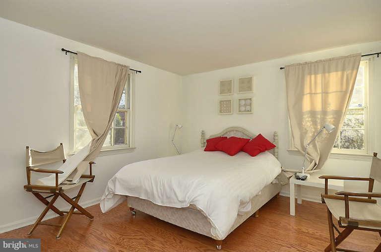 8414 Jeb Stuart Road Potomac, MD 20854 - Photo 14 of 21 Bedroom