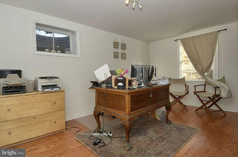 8414 Jeb Stuart Road Potomac, MD 20854 - Photo 17 of 21 Bedroom