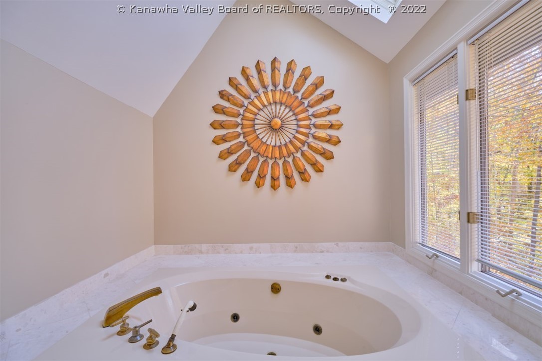 1403 Stonehenge Road Charleston, WV 25314 - Photo 35 of 50 Gallery Image 35