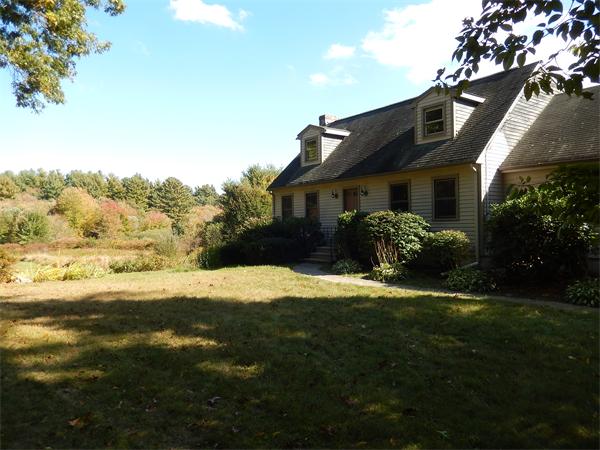 9 Spring Street Franklin, MA 02038 - Photo 2 of 15