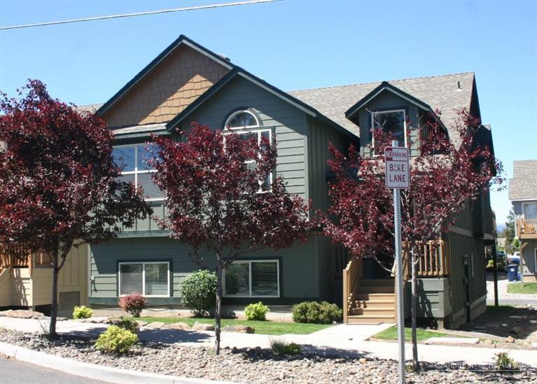 63221 Northeast Boyd Acres Road Bend, OR 97701 - Photo 1 of 18 Primary Photo