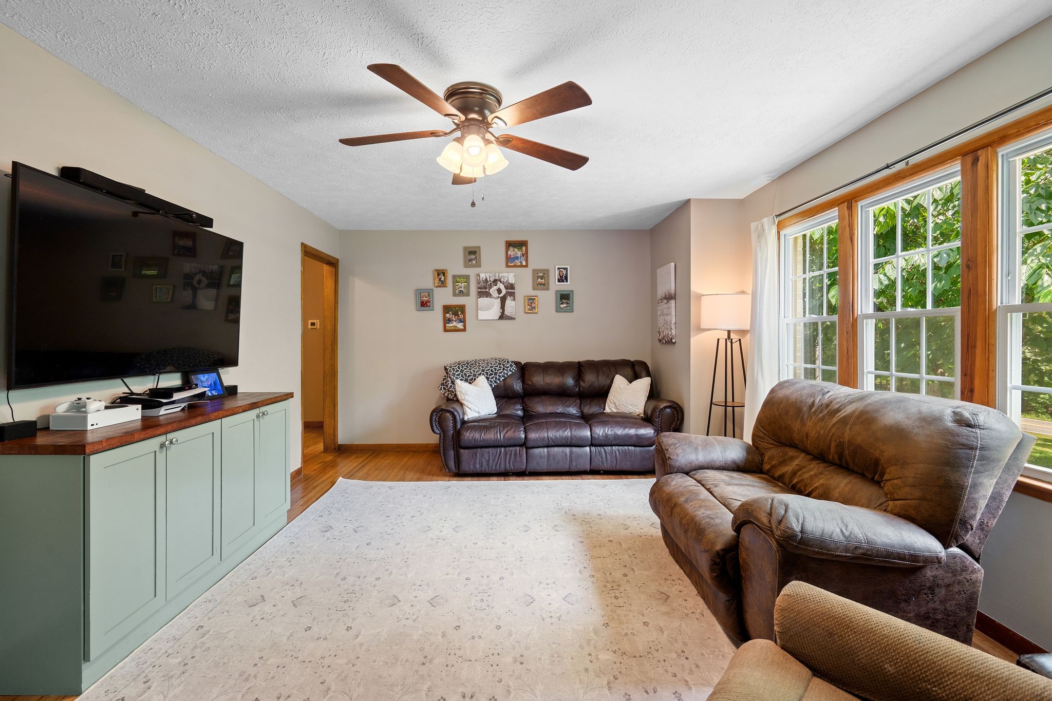 8531 Pinewood Road Nunnelly, TN 37137 - Photo 5 of 34
