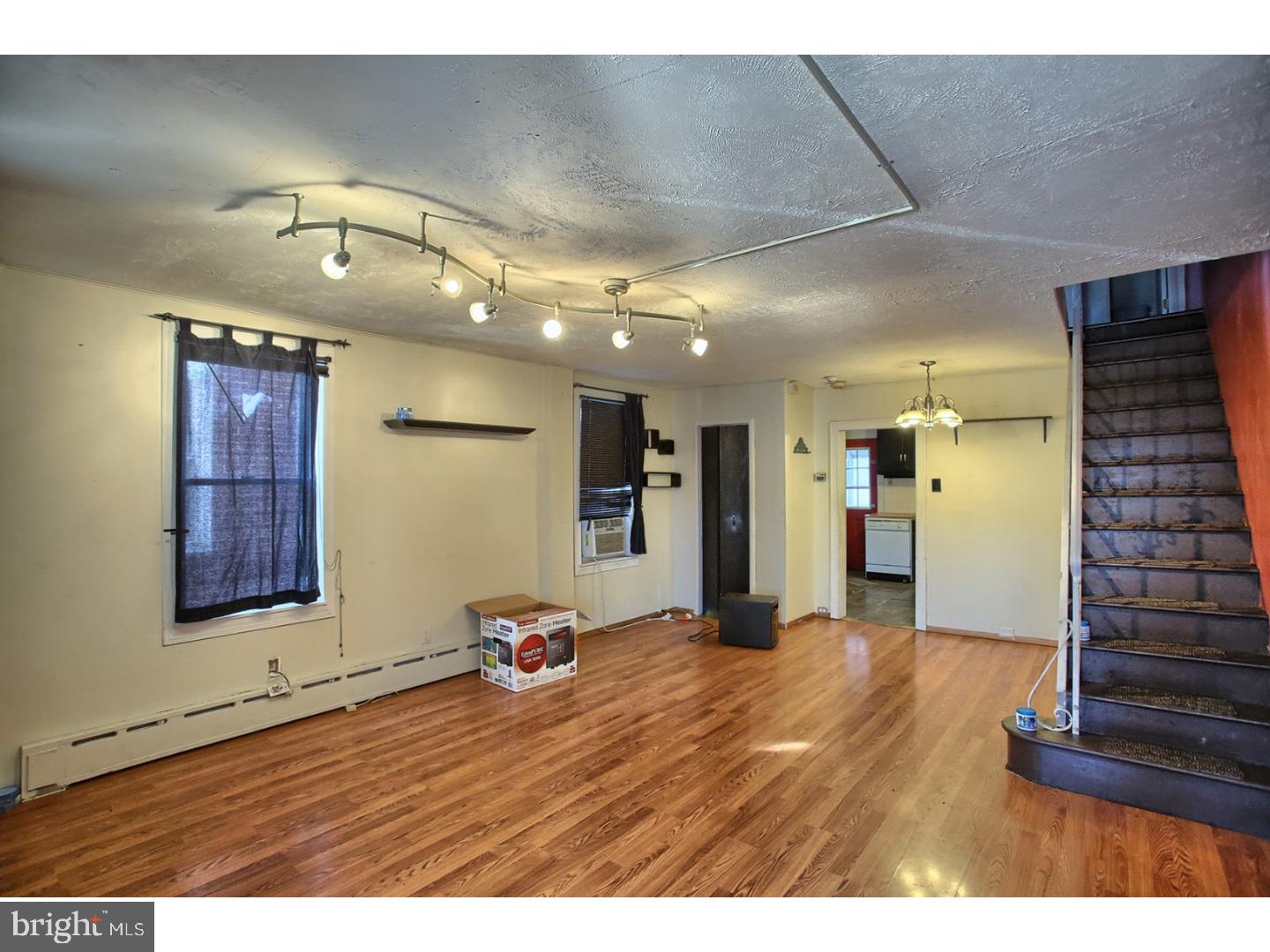 1111 Fern Avenue Reading, PA 19607 - Photo 4 of 18