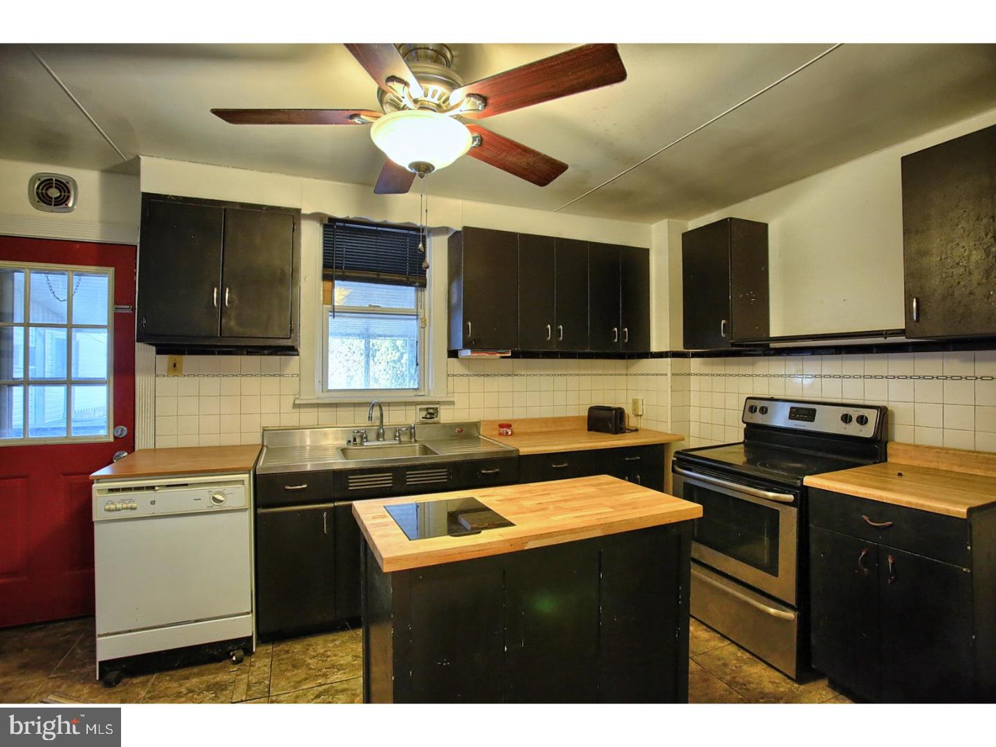 1111 Fern Avenue Reading, PA 19607 - Photo 7 of 18