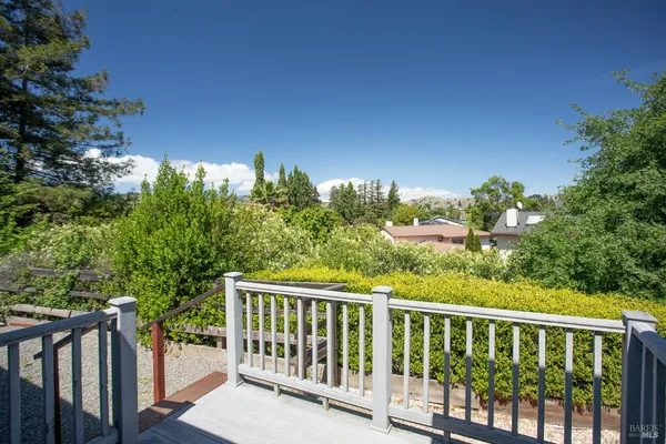 $529,800 | 682 Hillside Drive, Fairfield, CA 94533