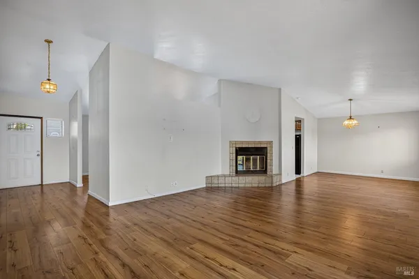 $529,800 | 682 Hillside Drive, Fairfield, CA 94533