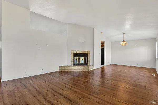 $529,800 | 682 Hillside Drive, Fairfield, CA 94533