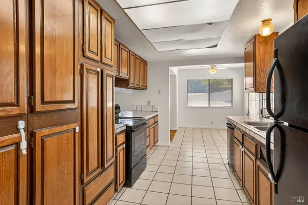 $529,800 | 682 Hillside Drive, Fairfield, CA 94533