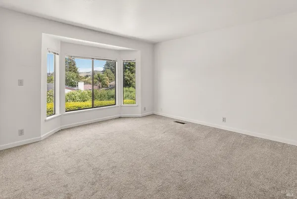 $529,800 | 682 Hillside Drive, Fairfield, CA 94533