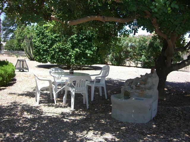 10422 North Ridgeview Road Sun City, AZ 85351 - Photo 2 of 6 PICNIC AREA
