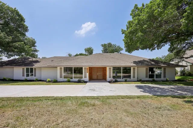 $1,199,995 | 6026 Meadowcreek Drive, Dallas, TX 75248