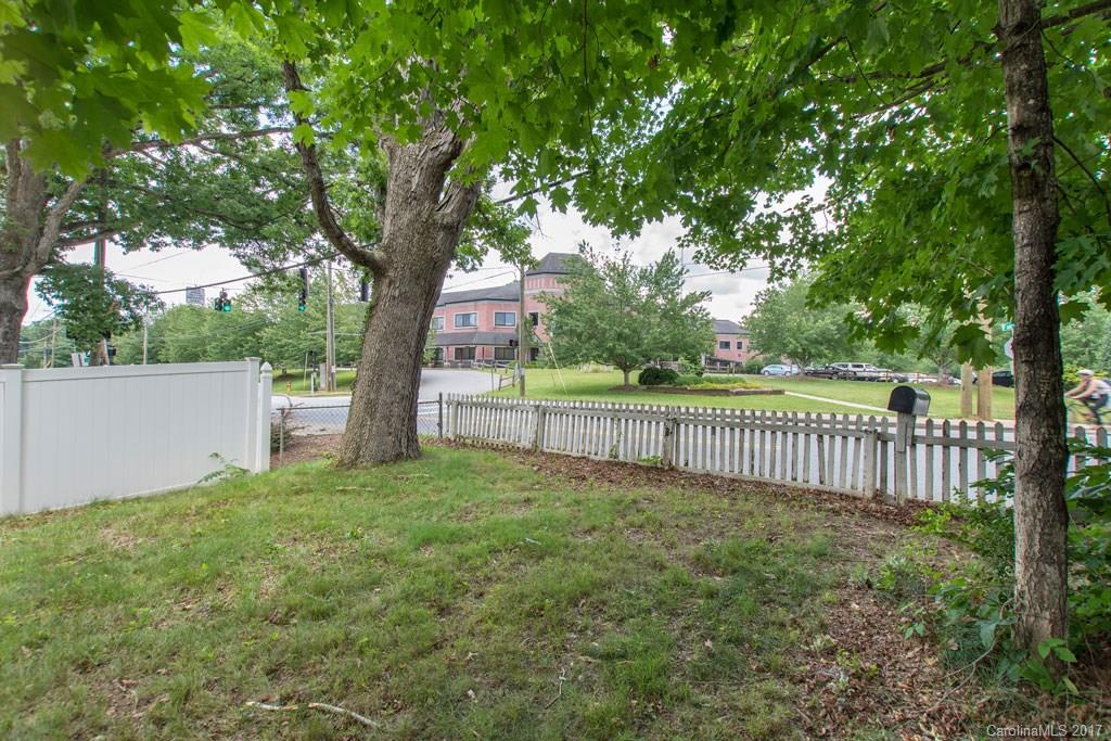 754 Fairview Road Asheville, NC 28803 - Photo 10 of 19 Gallery Image 10
