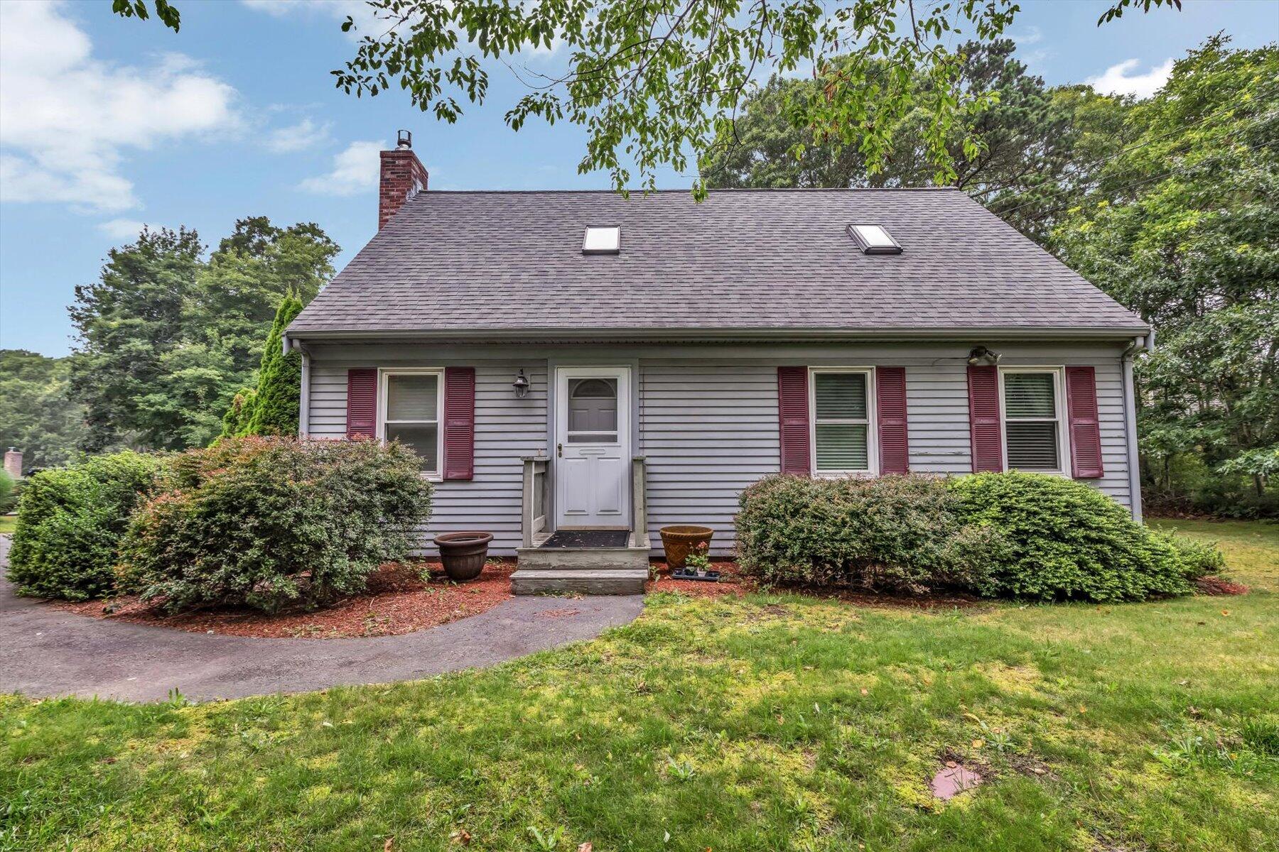 32 High Sachem Road Mashpee, MA 02649 - Photo 2 of 25 02-IMGP2427