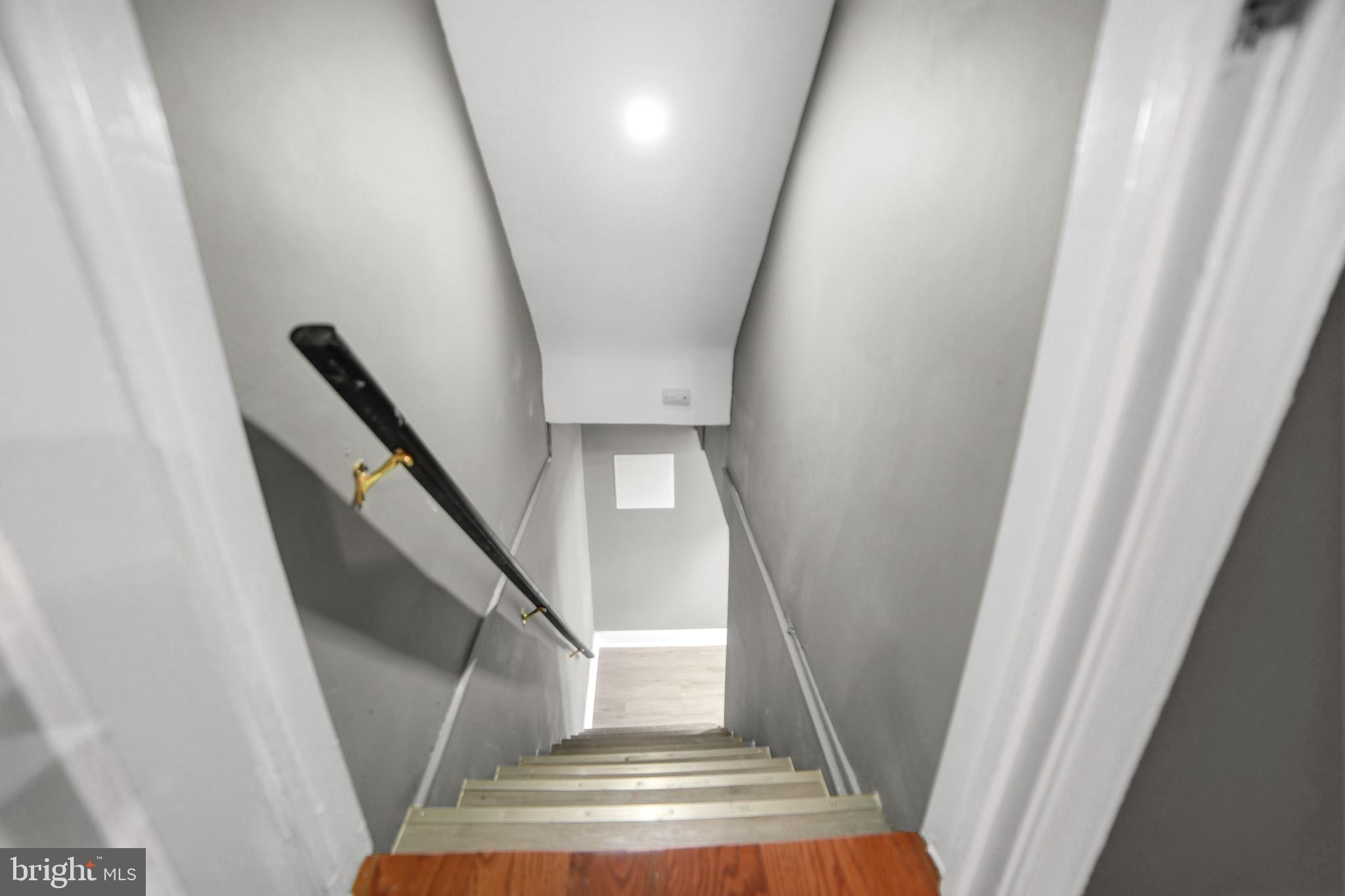 4434 Manorview Road Baltimore, MD 21229 - Photo 21 of 34 a view of entryway