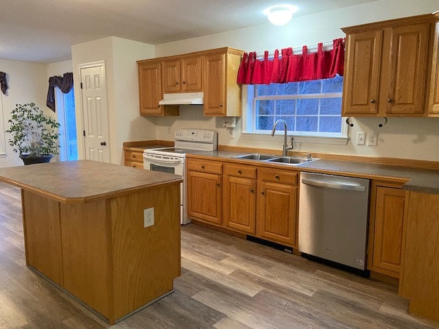 25 Adams Pond Road Derry, NH 03038 - Photo 10 of 24