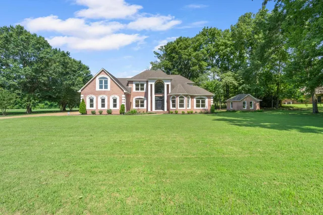 $569,000 | 5035 St Andrews Cove, Olive Branch, MS 38654