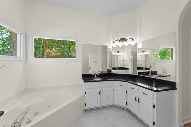 $569,000 | 5035 St Andrews Cove, Olive Branch, MS 38654