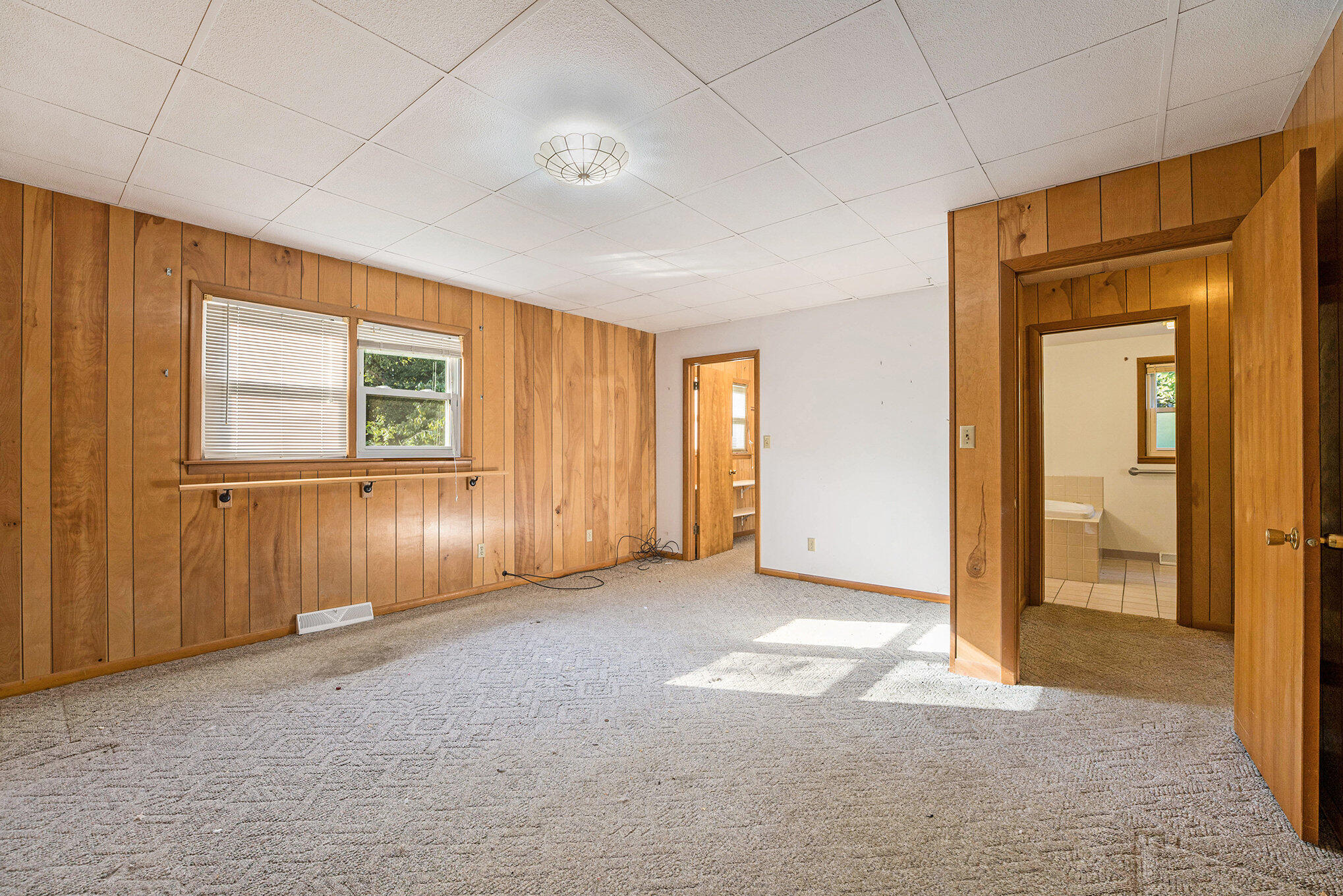 2528 McCool Road Portage, IN 46368 - Photo 13 of 29 2038x1360