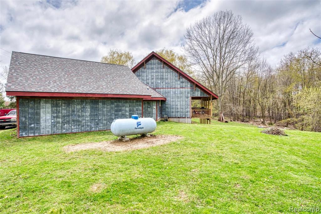 4033 Hogback Road Fowlerville, MI 48836 - Photo 35 of 38