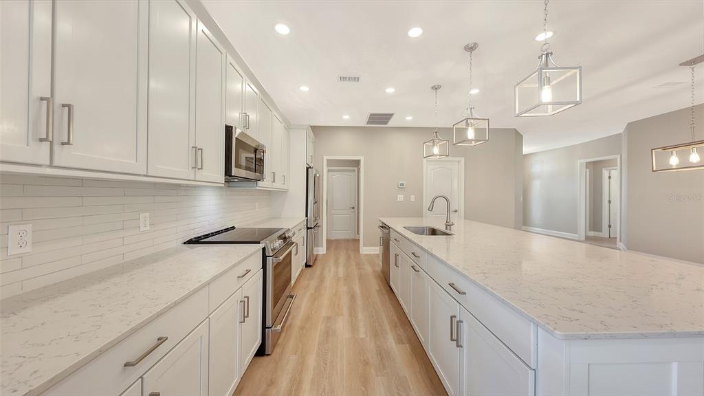 6716 Spring Moss Place Lakewood Ranch, FL 34202 - Photo 11 of 52