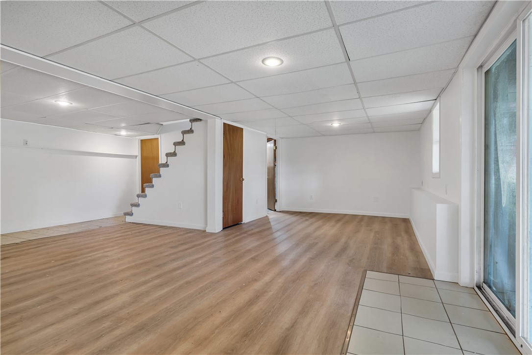 25 Smith Street Lincoln, RI 02865 - Photo 15 of 30