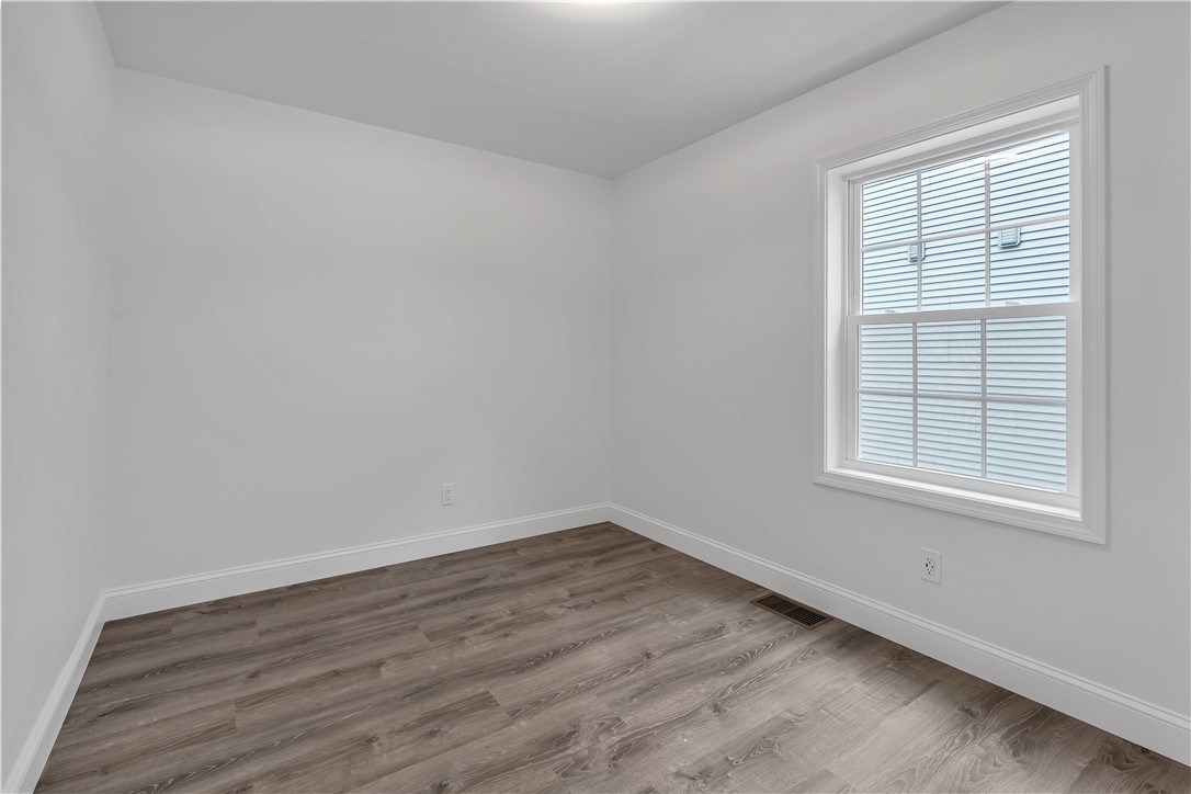 25 Smith Street Lincoln, RI 02865 - Photo 21 of 30