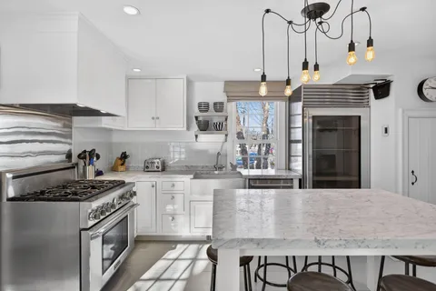 $3,295,000 | 1 Atlantic Avenue, Provincetown, MA 02657