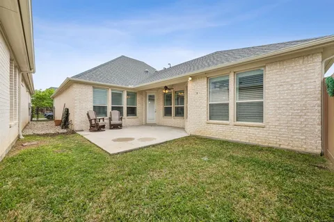 $515,000 | 733 Avignon Trail, Unit 83, Keller, TX 76248