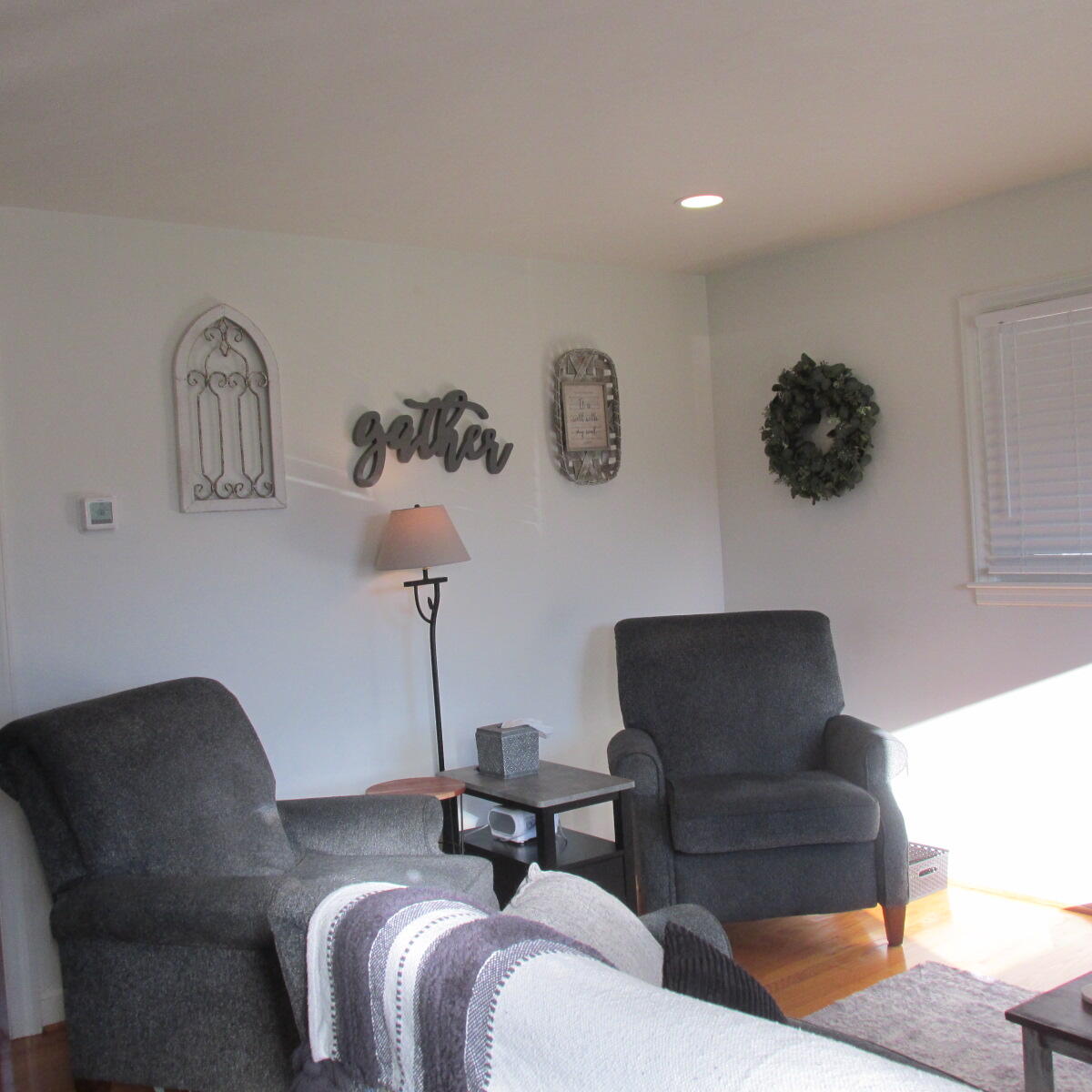 3719 Springvale Street Southeast Roanoke, VA 24014 - Photo 8 of 37 Enter into cozy living area