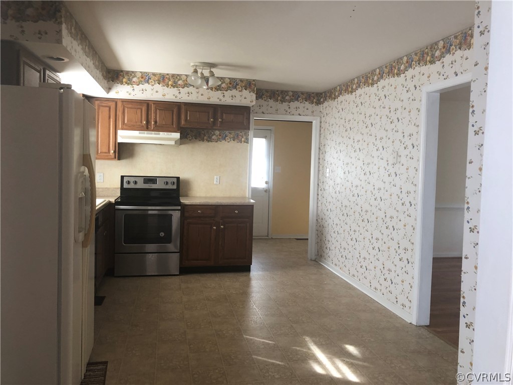 4701 Barrel Point Road Prince George, VA 23875 - Photo 4 of 4 Kitchen