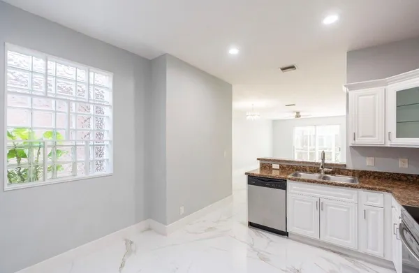 $3,400 | 1928 Madeira Drive, Weston, FL 33327