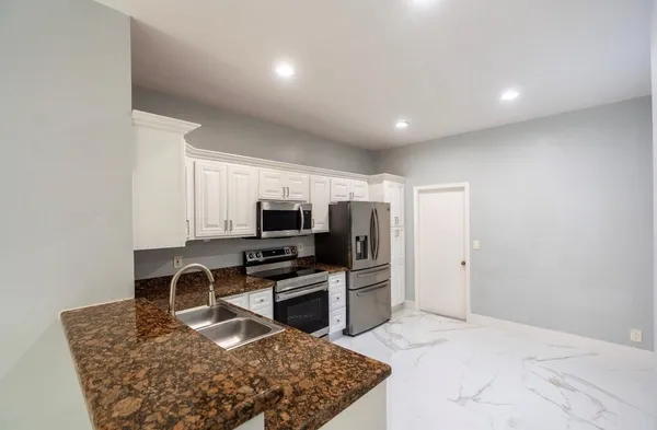 $3,400 | 1928 Madeira Drive, Weston, FL 33327