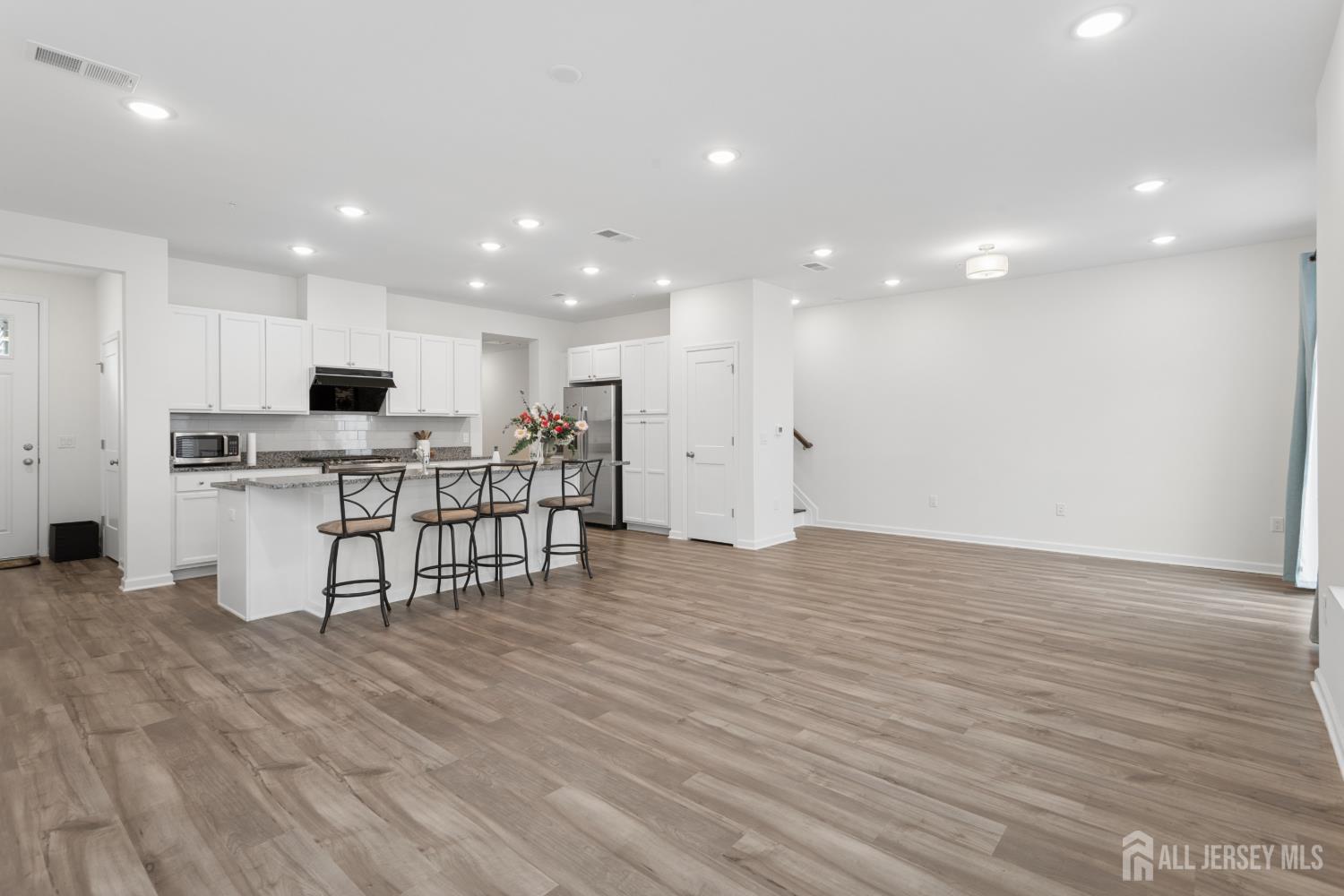 718 Station Road Dunellen, NJ 08812 - Photo 9 of 40 Gallery Image 9