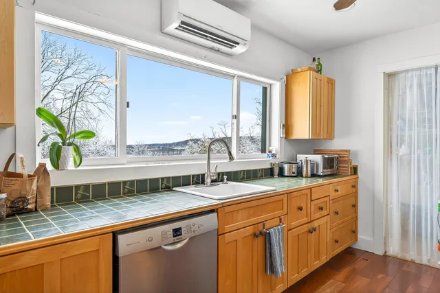 $440,000 | 631 North Cream Hill Road, Shoreham, VT 05770