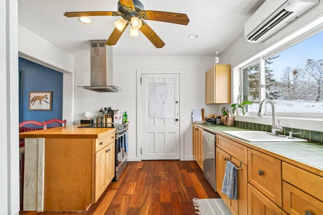 $440,000 | 631 North Cream Hill Road, Shoreham, VT 05770