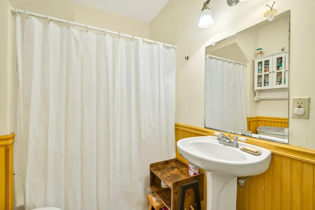 $440,000 | 631 North Cream Hill Road, Shoreham, VT 05770